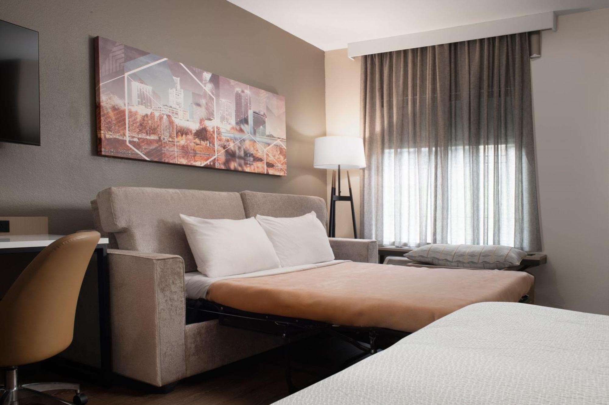 Hotel Springhill By Marriott 3*